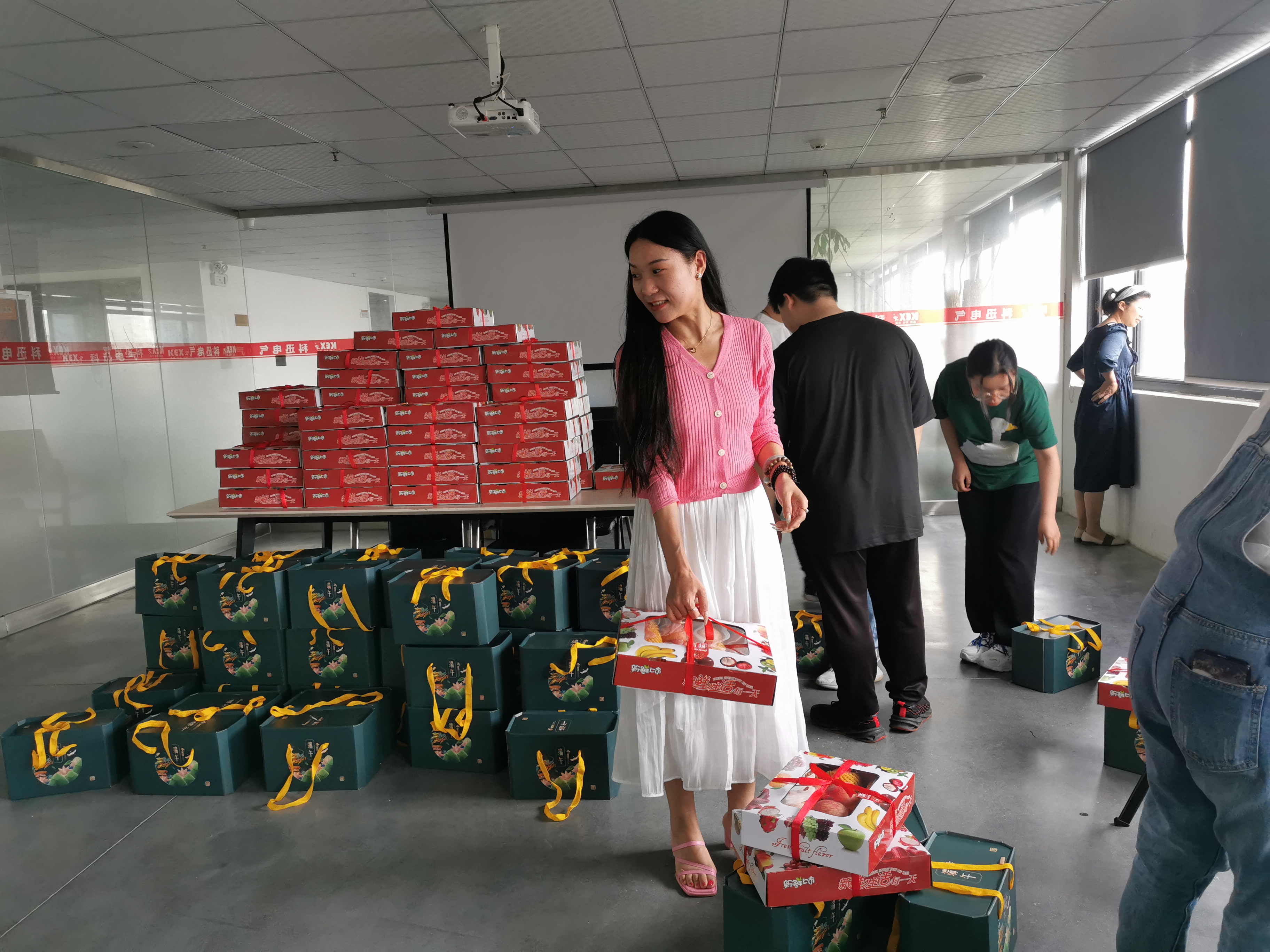 Phúc lợi Lễ hội Thuyền rồng